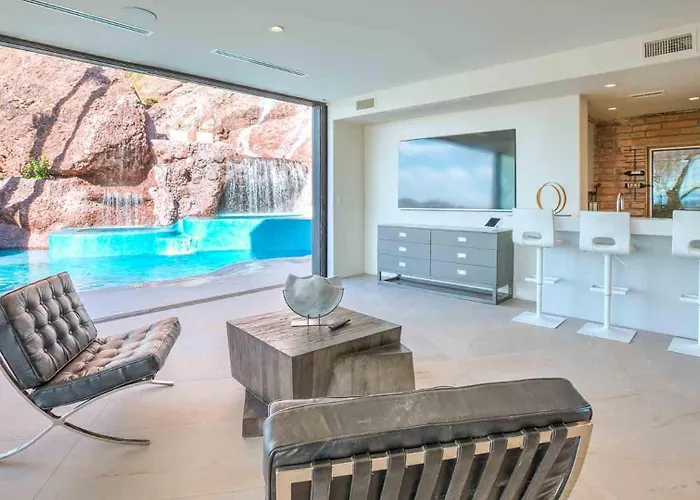 Holiday home Luxury Camelback Mountain With Pool, Waterfall, Golf, Views
