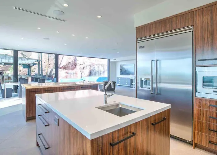 Luxury Camelback Mountain With Pool, Waterfall, Golf, Views Holiday home
